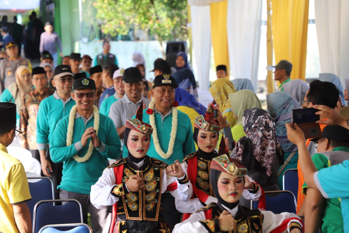 Pj Bupati Jombang Sugiat Launching Gema Sajadah Dan Gema Hijas